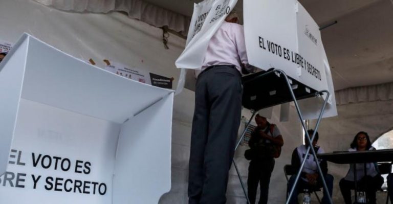 Consulta de juicio a expresidentes costará mil 499 mdp