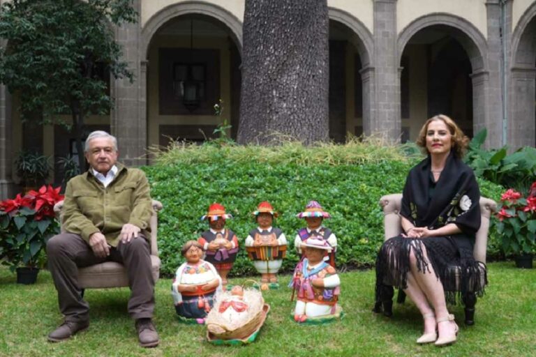 AMLO desea feliz Navidad a todos