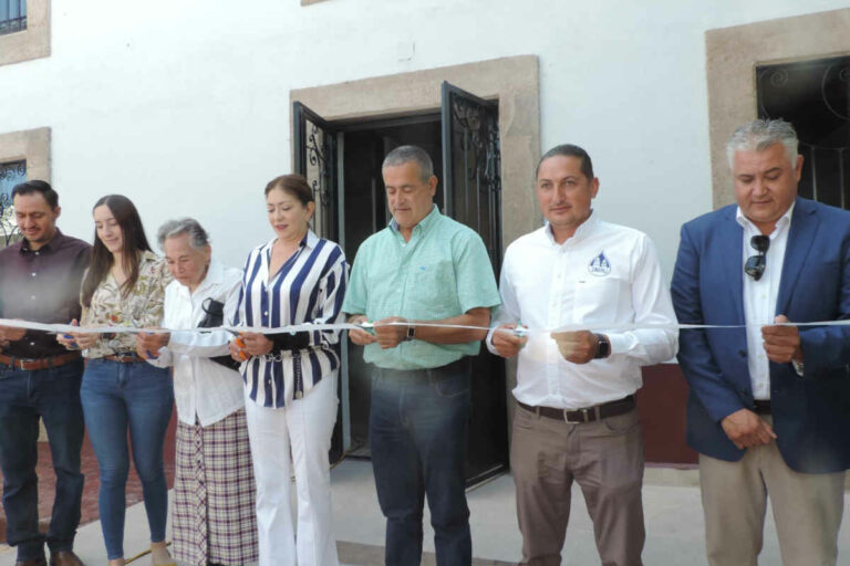 Inauguran segunda etapa de remodelación en las oficinas del SIMAPAJ