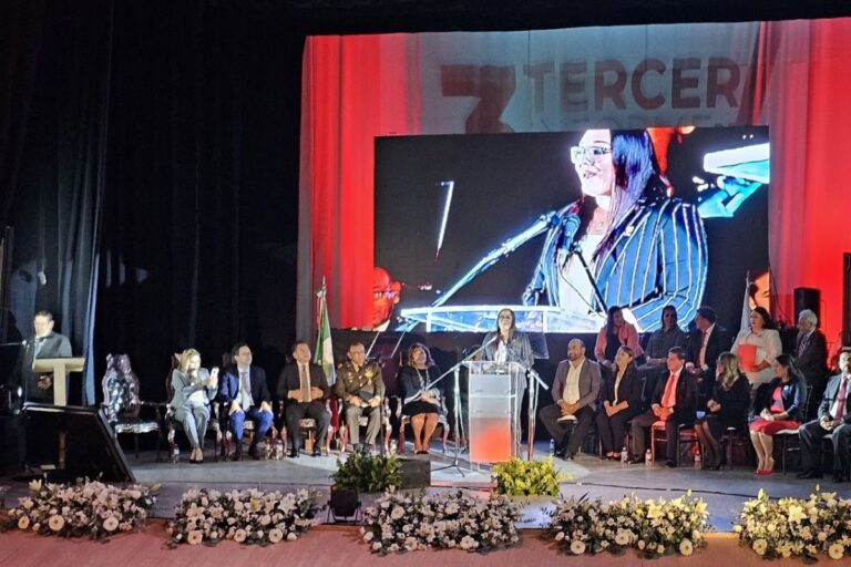 Rita Rocío Quiñones presenta su tercer informe del gobierno de Fresnillo