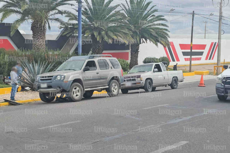 Secuestran a 3 elementos de la GN en la Carretera Federal 45