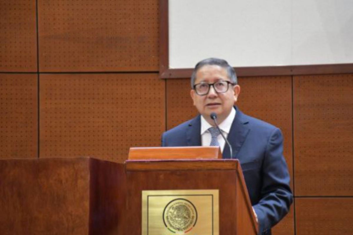 Ricardo Olivares, reconocido secretario de Finanzas.