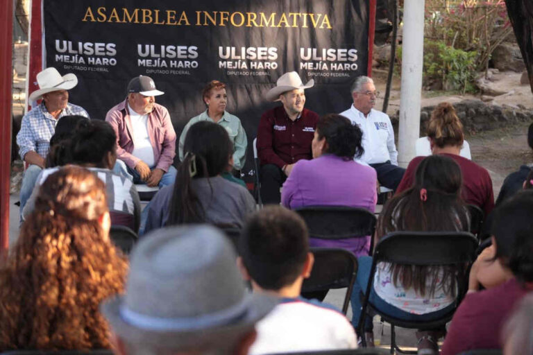 Ulises Mejía Haro informa sobre los programas en apoyo al campo