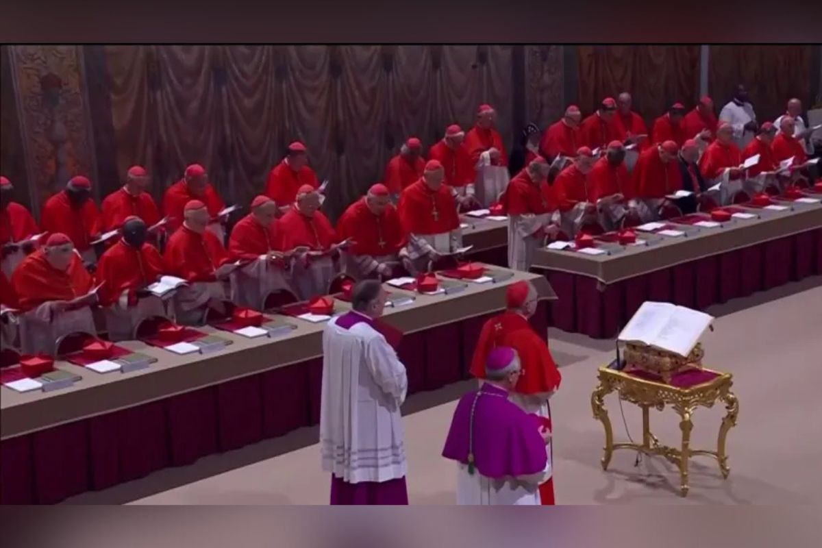 ¿Qué dice el juramento que hacen los cardenales antes del cónclave?