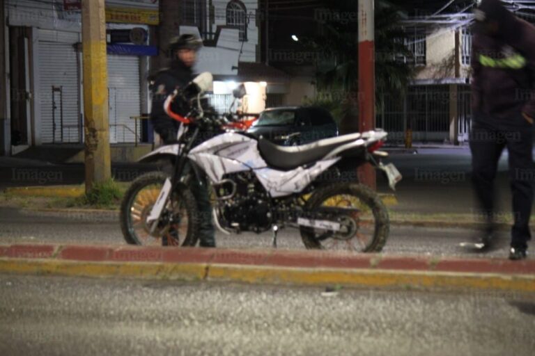 Automóvil atropella a ciclista sobre la carretera que conduce a la comunidad Estación San José