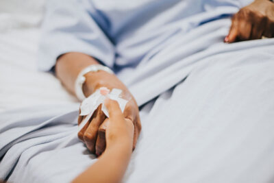 Confirman seis casos de gusano barrenador en humanos en México; uno permanece hospitalizado
