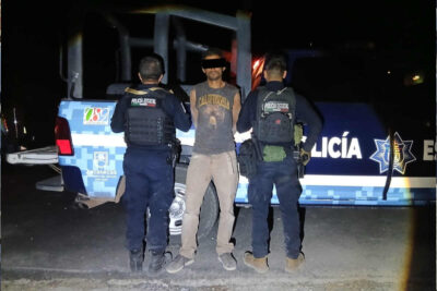 Detienen a Jorge “N” por conducir una camioneta robada; tenía también una orden de aprehensión