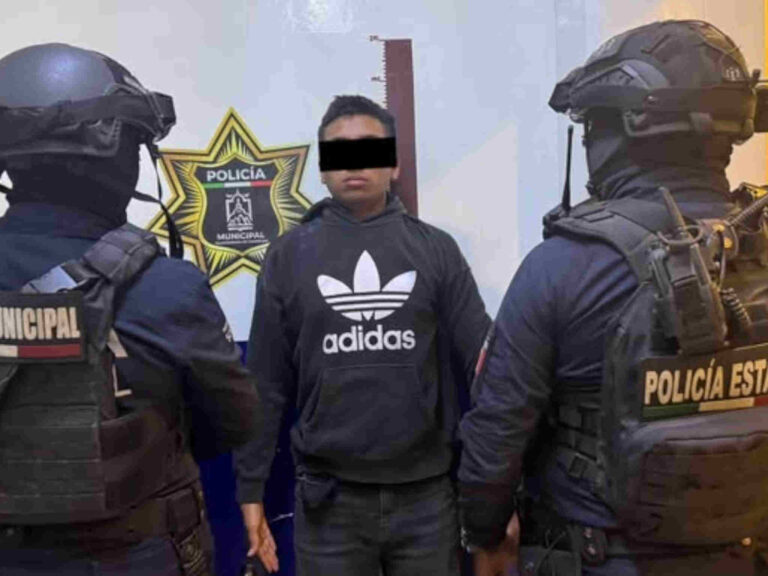 Detienen a dos jóvenes en Guadalupe con droga, armas blancas y réplica de arma de fuego