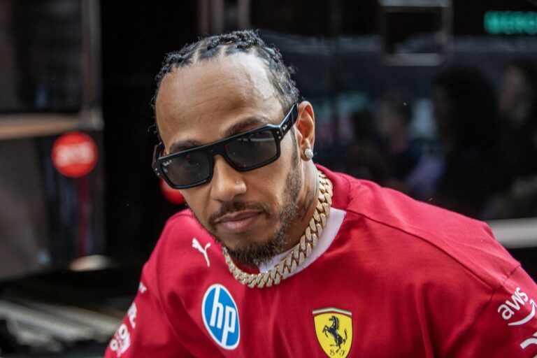 Hamilton y su ingeniero protagonizan incómodo momento en Mónaco