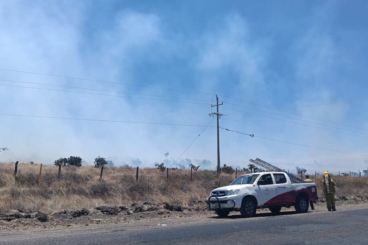 Incendio forestal moviliza a cuerpos de emergencia en Santa Teresa, Genaro Codina
