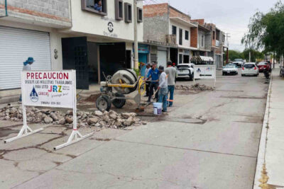 SIMAPAJ atiende reportes ciudadanos con trabajos de bacheo en Jerez