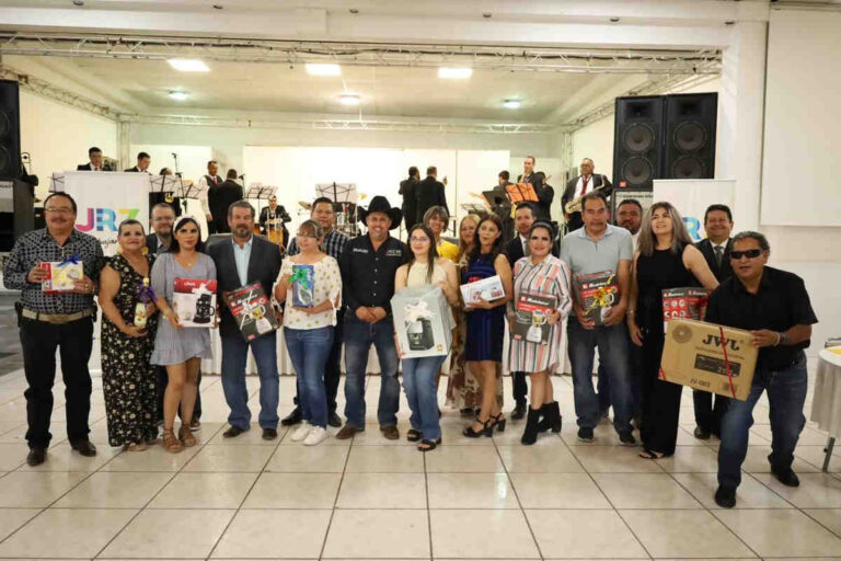 Jerez celebra y reconoce a los docentes en su día