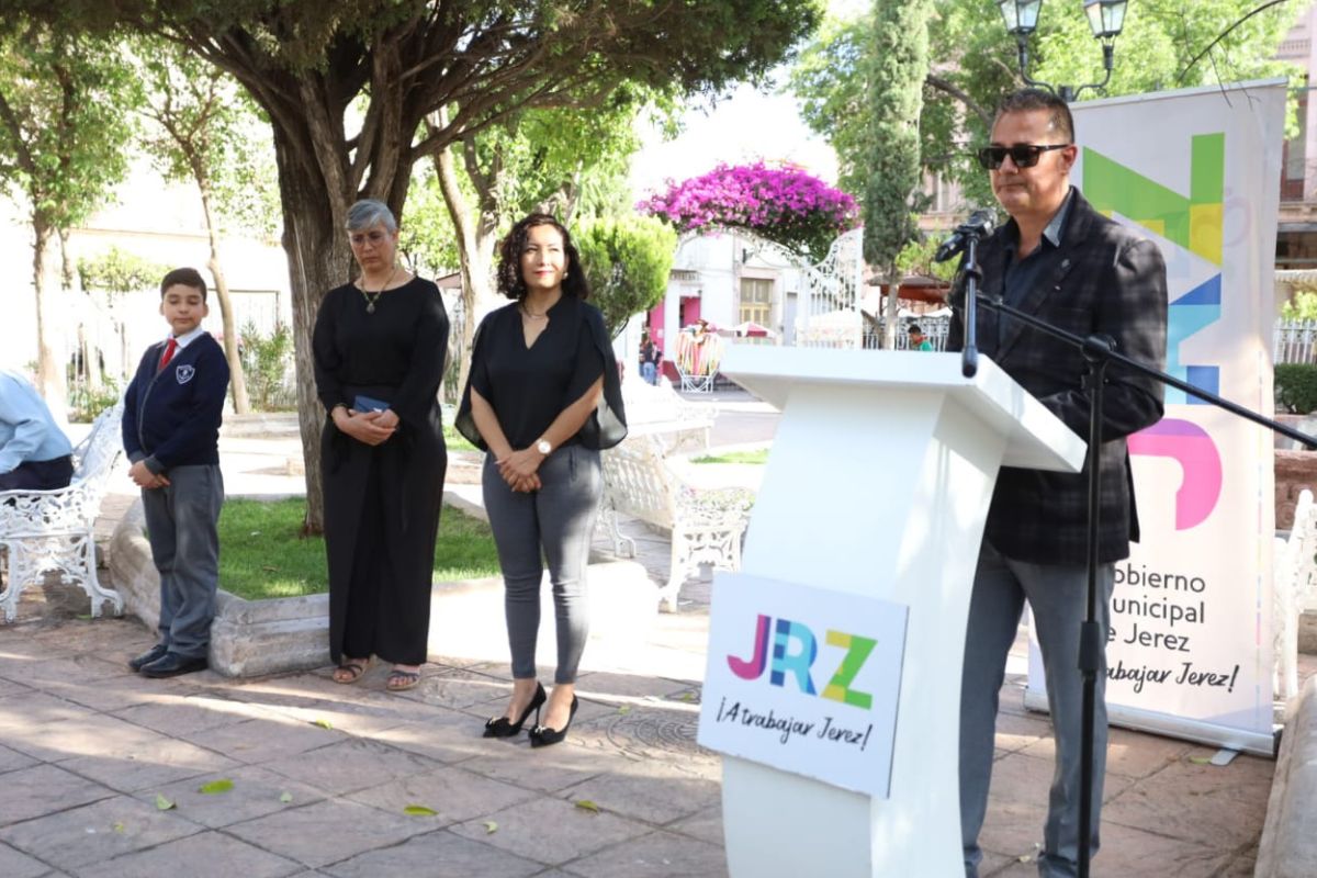 Rinden homenaje a Candelario Huízar en su 55 aniversario luctuoso