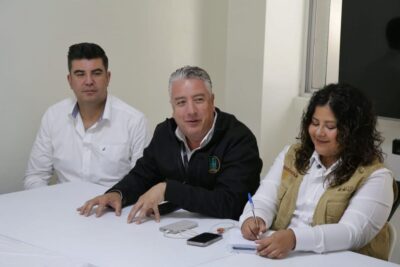 ¡La salud es un derecho, no un privilegio!
