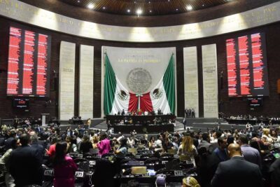 Morena aprueba eliminar Coneval en sesión extraordinaria