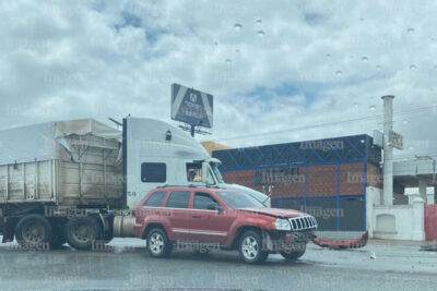 Choque en el cruce de la calle del Paseo del Mineral deja un herido