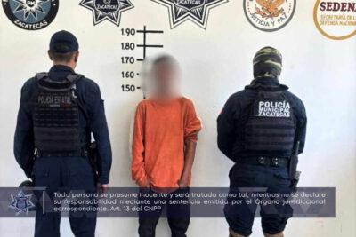Detienen a hombre por posesión de droga en Picones