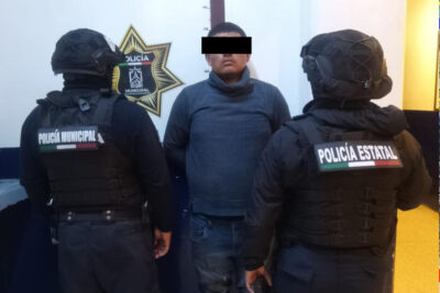 Detienen a dos hombres en vehículo robado en Guadalupe