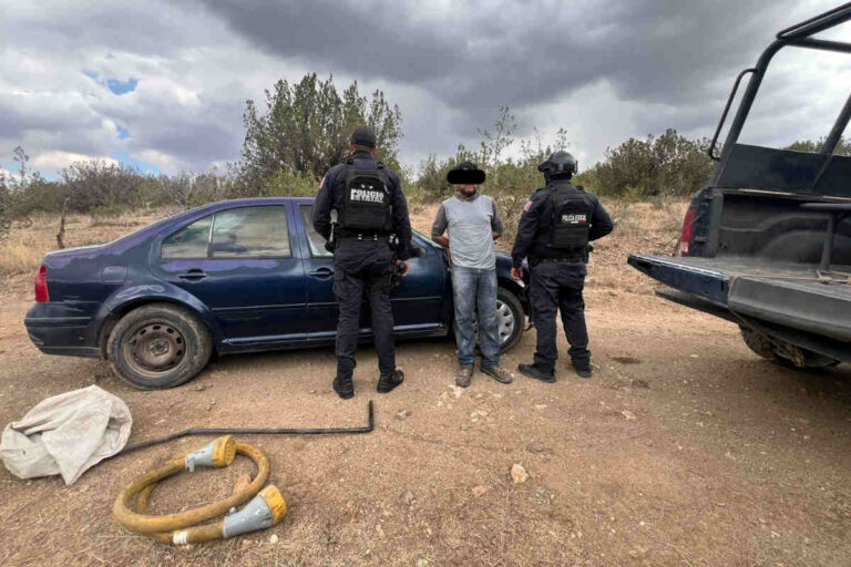 Detienen a un hombre por intentar robar mercancía de un tren en Ojocaliente
