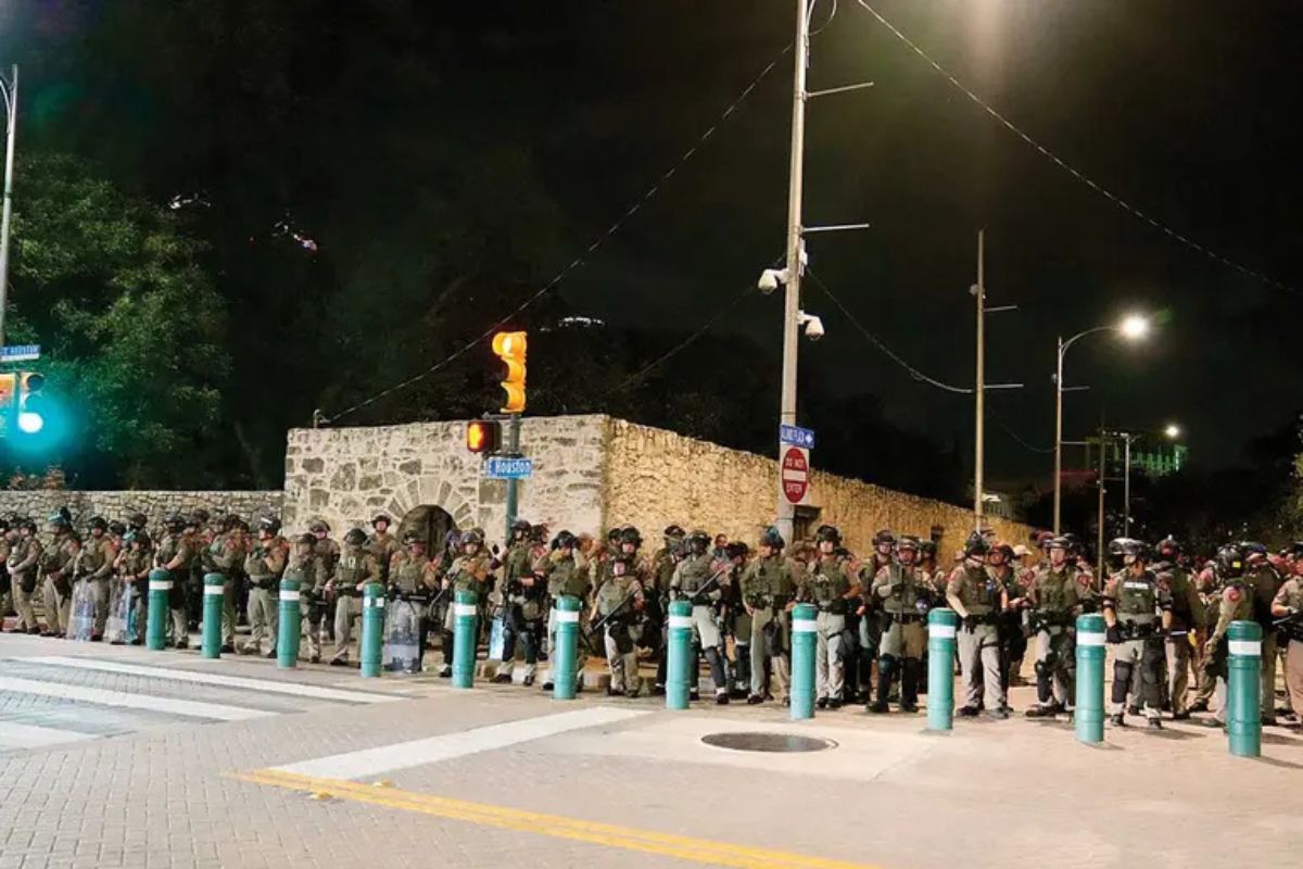 Militarizan Texas ante protestas contra Trump
