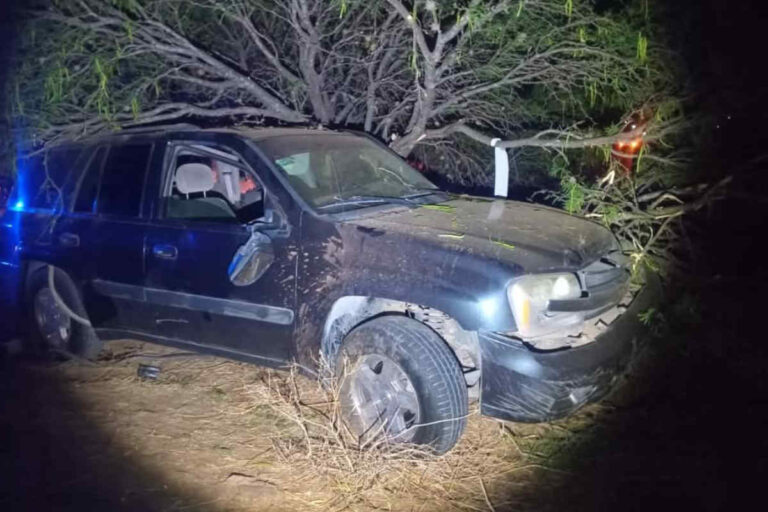 Joven de 20 años muere tras perder el control de su camioneta en Sain Alto