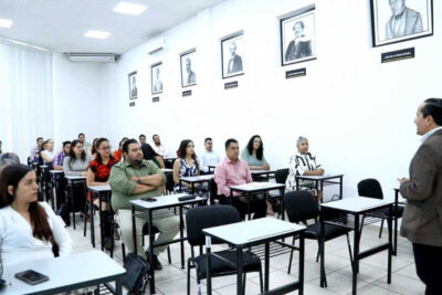 28 aspirantes presentan evaluación final en su proceso hacia Secretarios Proyectistas