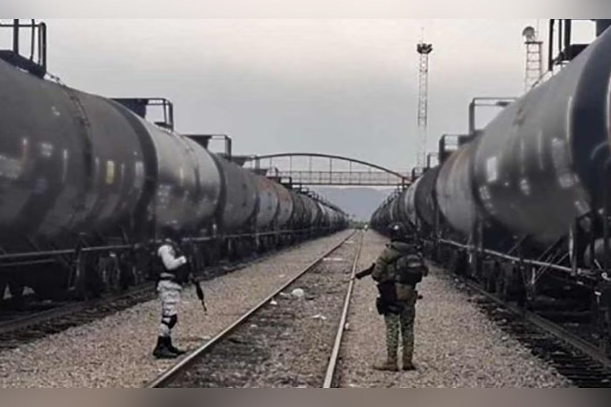 Aseguran 15 millones de litros de combustible en Coahuila.