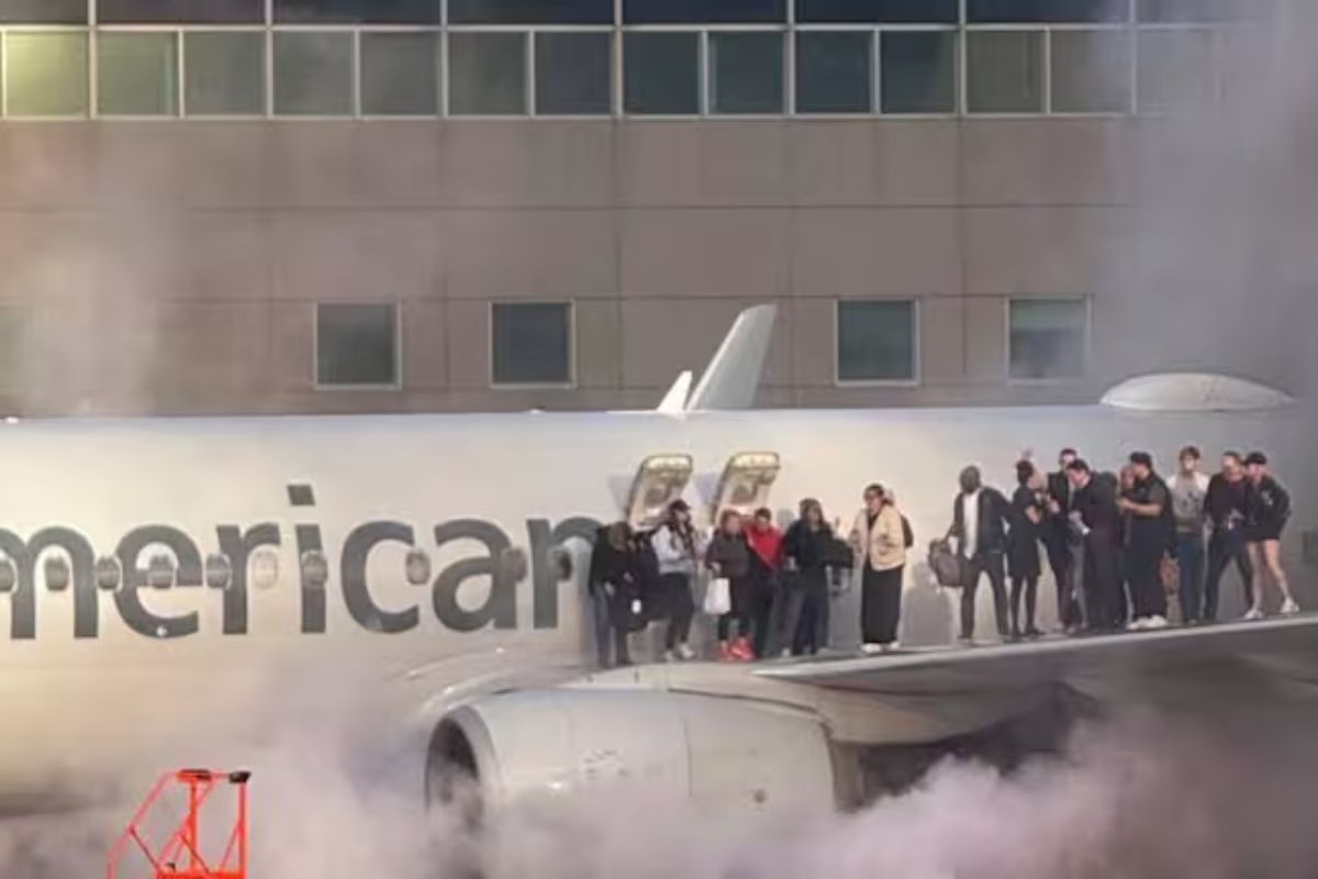 Terror en un vuelo del Boeing 737 Max 8, de American Airlines por incendio.