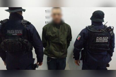 Detienen a sujeto con vehículo robado, contaba con dos órdenes de aprehensión