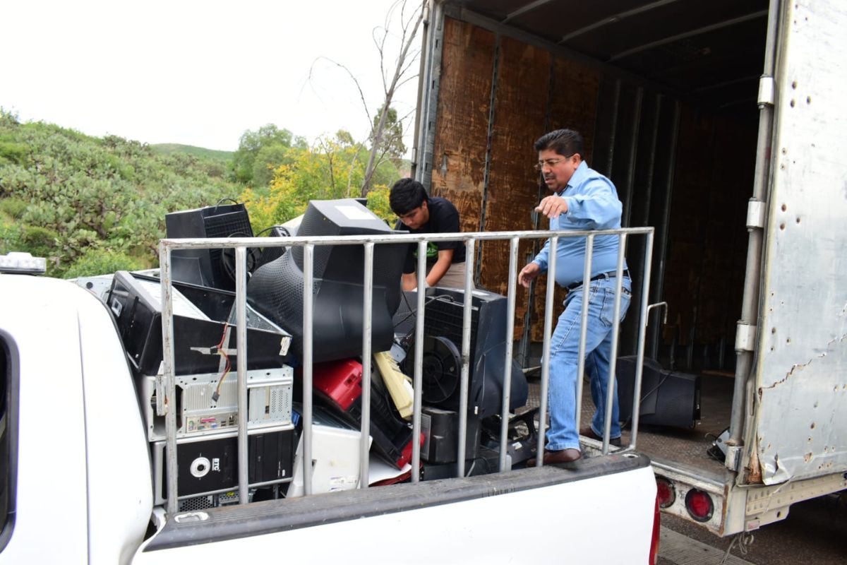 Acopio de residuos electrónicos en la segunda edición del Reciclón 2025.