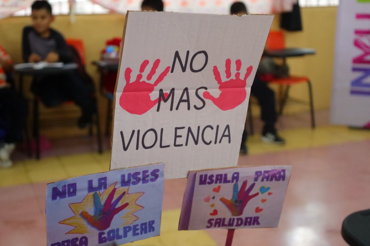 DIF Jerez implementa charlas preventivas sobre problemas sociales y acoso escolar.