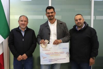 Realizan en Fresnillo la entrega del premio del Concurso Canto Amarillo