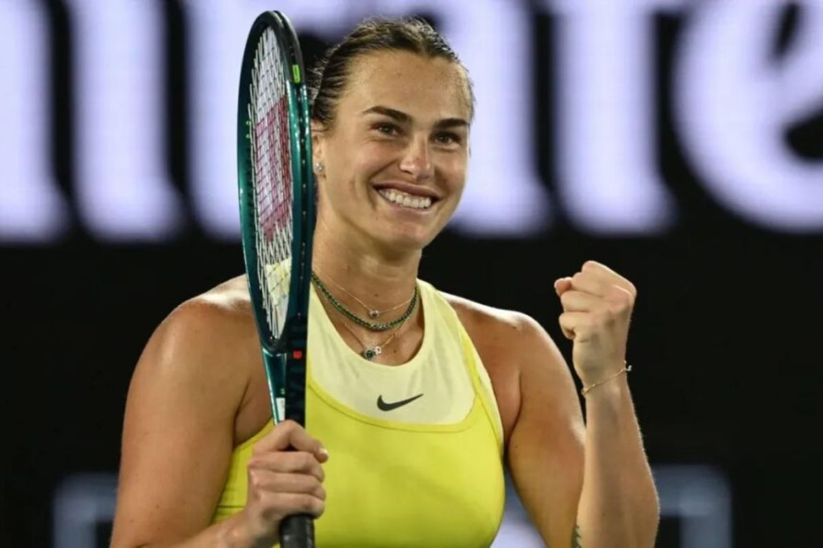 Aryna Sabalenka doblega a Emma Raducanu y se clasifica a octavos de final de Wimbledon