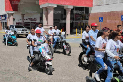 Familiares de desaparecidos se suman a caravana de automóviles y motocicletas en Fresnillo