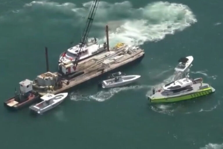 Mueren dos niñas en accidente de bote en la bahía de Biscayne, Miami