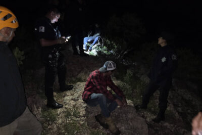 Rescatan a persona extraviada en zona de Sierra de Los Cardos