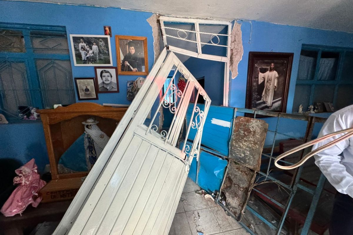 Mujer sufre quemaduras tras flamazo en el interior de su hogar en Fresnillo.