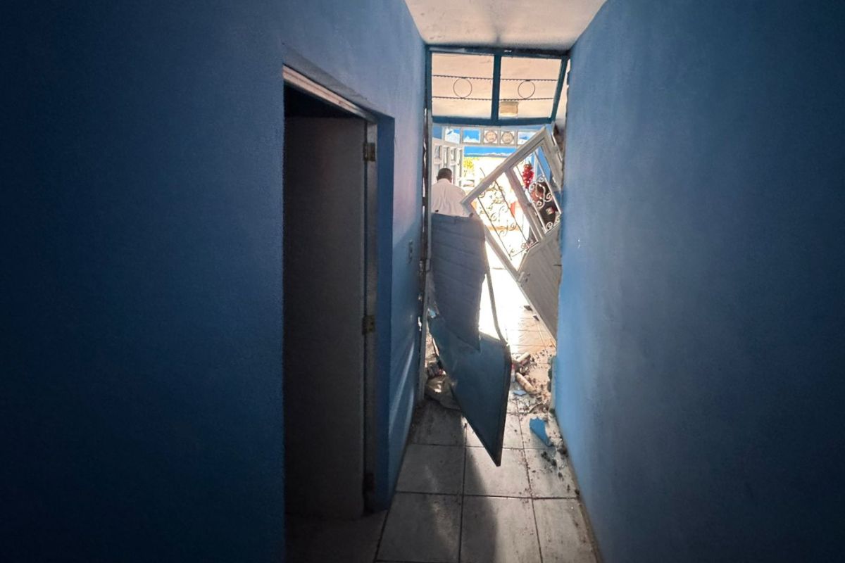 Mujer sufre quemaduras tras flamazo en el interior de su hogar en Fresnillo.