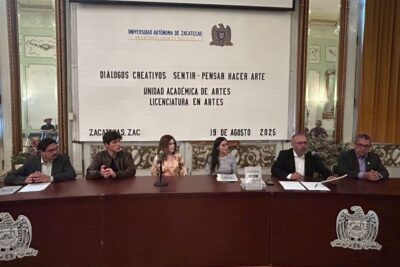 Presenta la Licenciatura en Artes el libro “Diálogos creativos: Sentir–Pensar–Nacer al arte”
