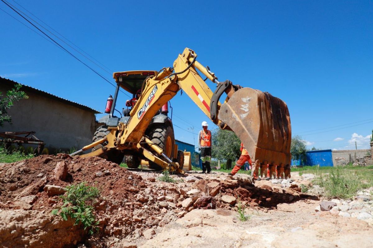 Inician obras de pavimentación en San Pedro de Ábrego y San Isidro de Cabrales