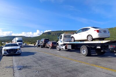 Accidente masivo provoca cierre total en la Aguascalientes-Zacatecas este martes