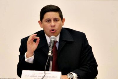 La minería sólo aporta 12% al PIB estatal: Miranda Castro