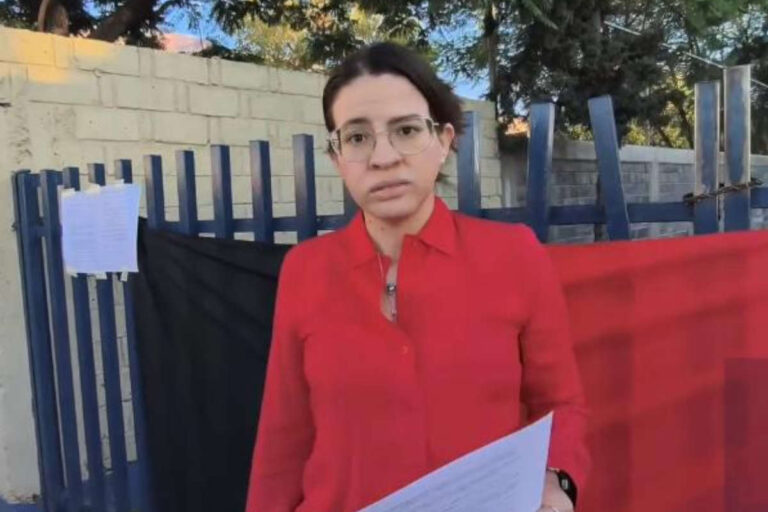 Docente toma preparatoria de la UAZ por inconformidad laboral