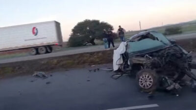 Accidente carretero deja saldo preliminar de tres muertos en Fresnillo