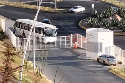 Maestros del Tecnológico de Fresnillo toman oficinas gubernamentales estatales