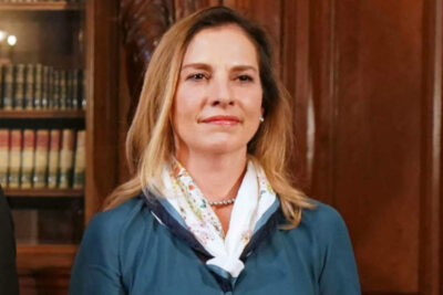 Niega Beatriz Gutiérrez Müller vivir en España; acusa campaña de calumnias