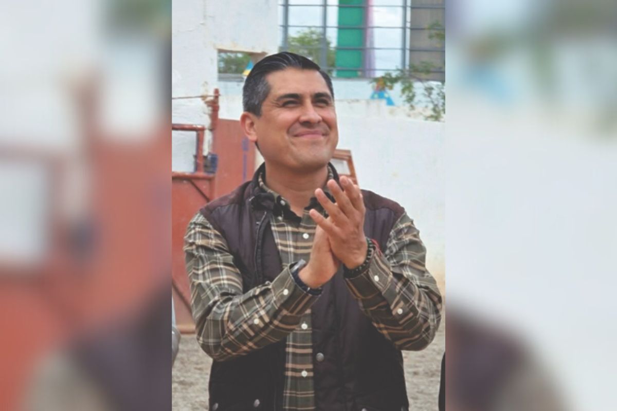 Carlos Peña, dirigente estatal del PRI. 