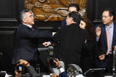 El Runrún: PRI y MORENA exhiben crisis interna alarmante en México