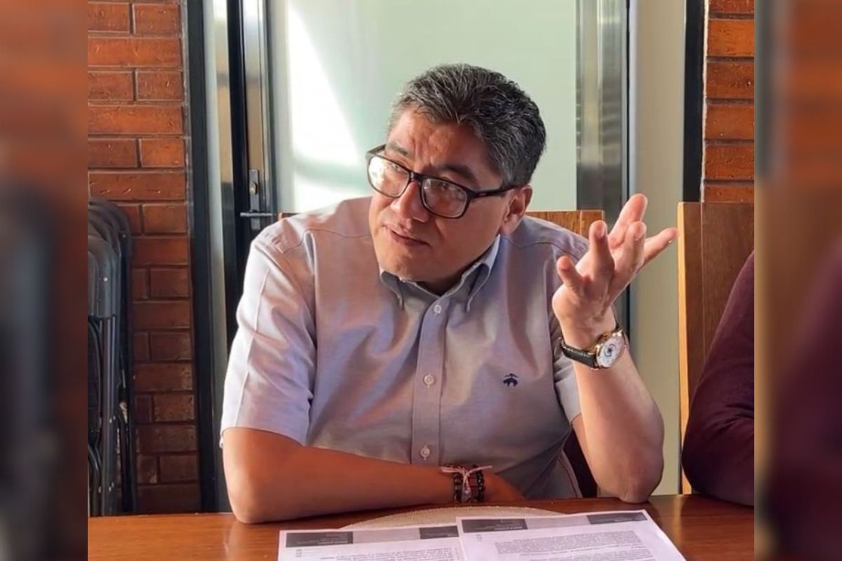 Saúl Monreal, senador.