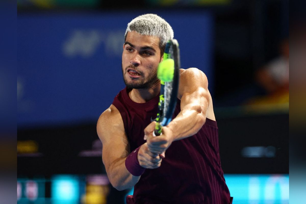 Carlos Alcaraz va por su octavo título del año en la final de Tokio.